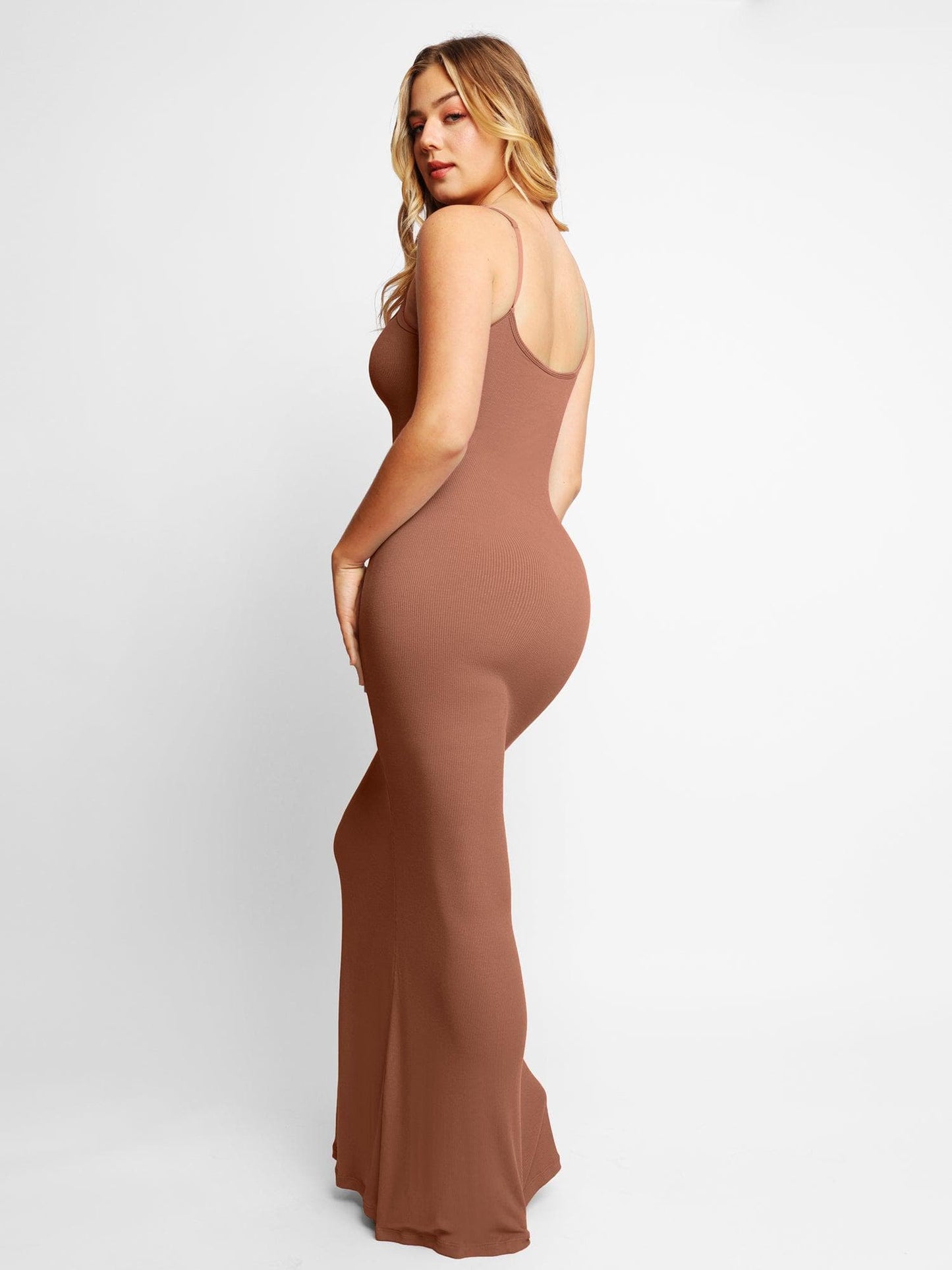 Seamless Smoothing Dress – Built-In Shapewear for Effortless Style