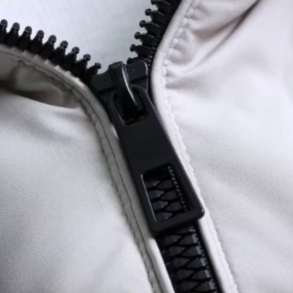 Stilfull herremperjal med värmande dunjacka