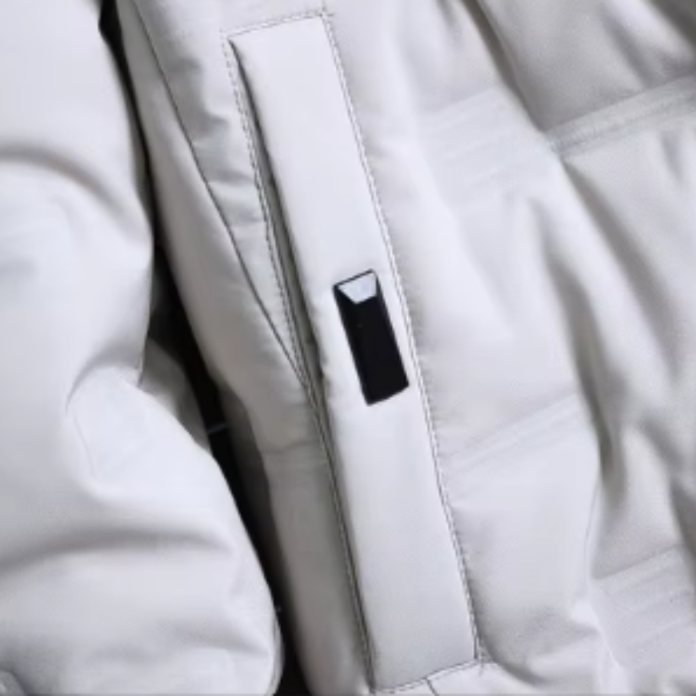 Stilfull herremperjal med värmande dunjacka