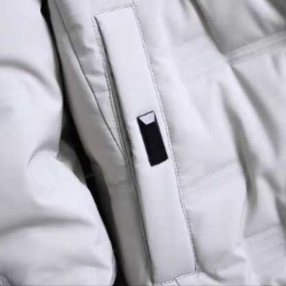 Stilfull herremperjal med värmande dunjacka