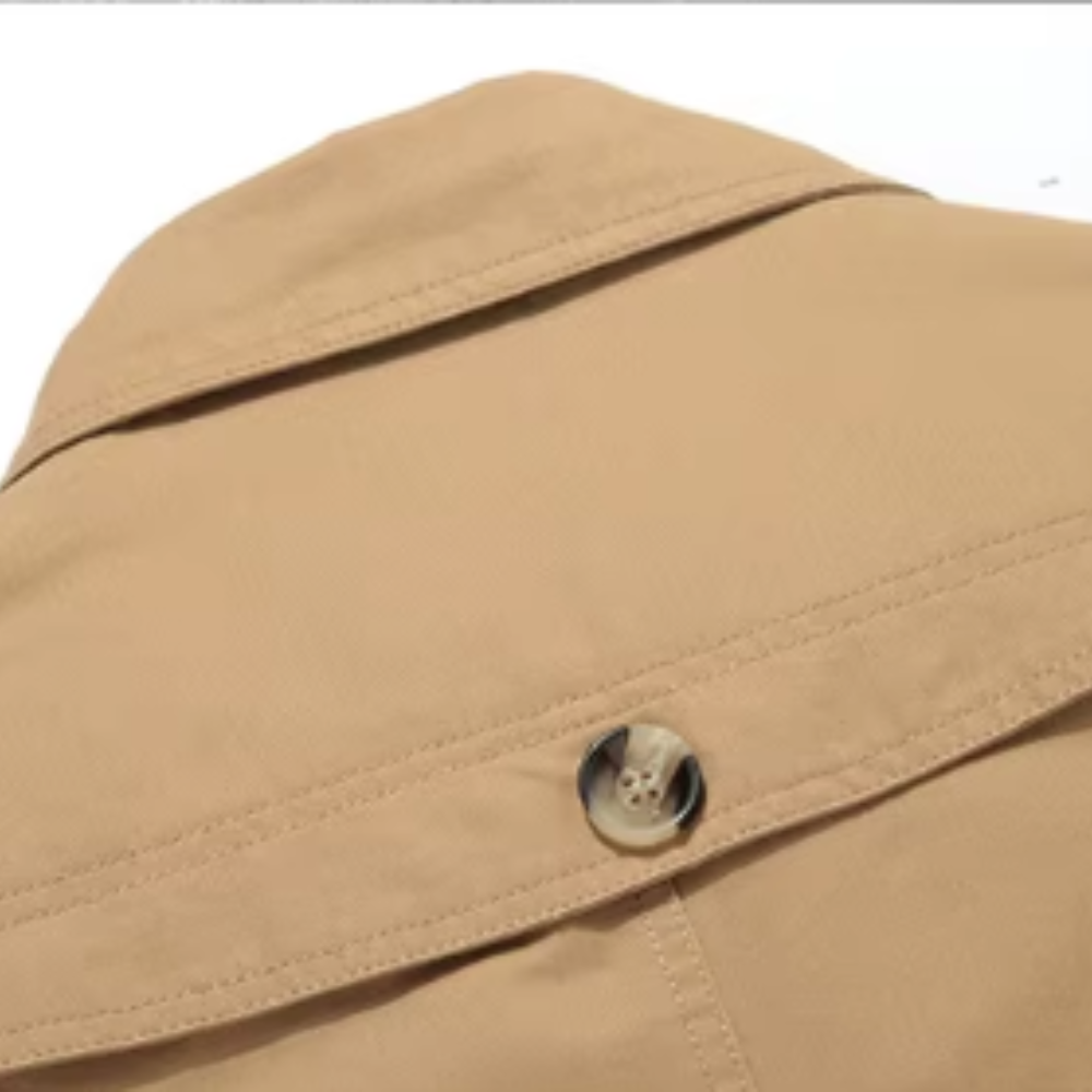 Lyxig dubbelknäppt trenchjacka med fickor och mysig komfort