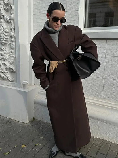 Structured Longline Coat with Padded Shoulders – Elegant Winter Outerwear