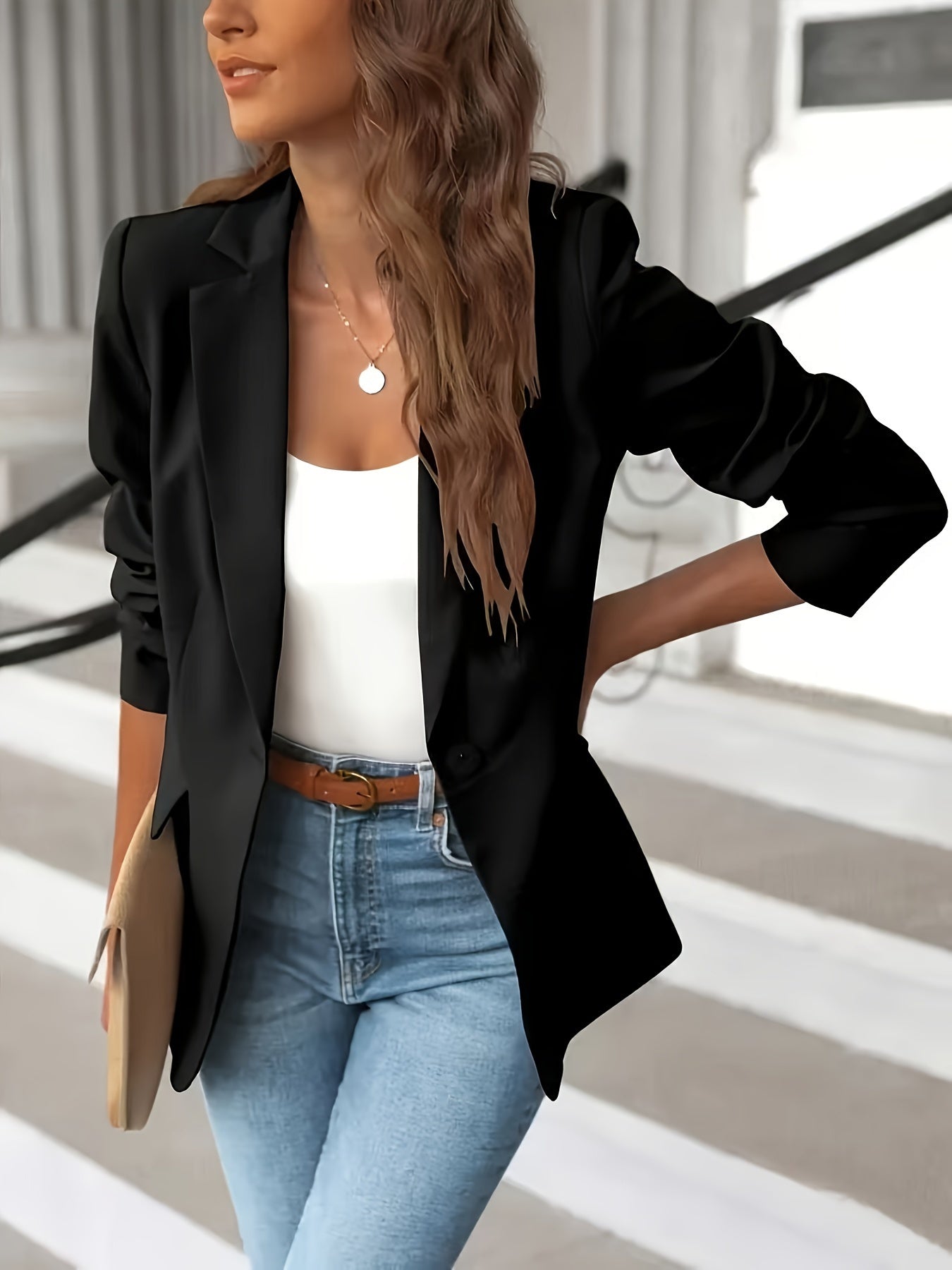 Kvinnoanpassad Blazer med Mockaliknande Yta – Elegant Arbetsklädsel och Avslappnad Chic